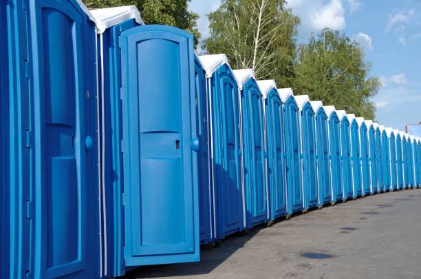Best Emergency porta potty rental  in Golden Valley, MN